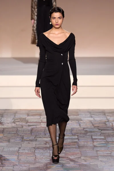 Look 14